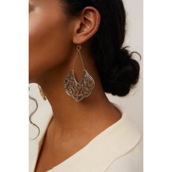 Vintage 1990s–2000s Gold-Tone Filigree Dangle Earrings – Ornate Boho Scroll Desi - Picture 4 of 4